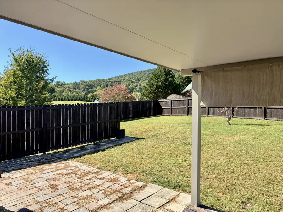 3610 Audrey Jo Ln, Sevierville, TN 37876 - #2