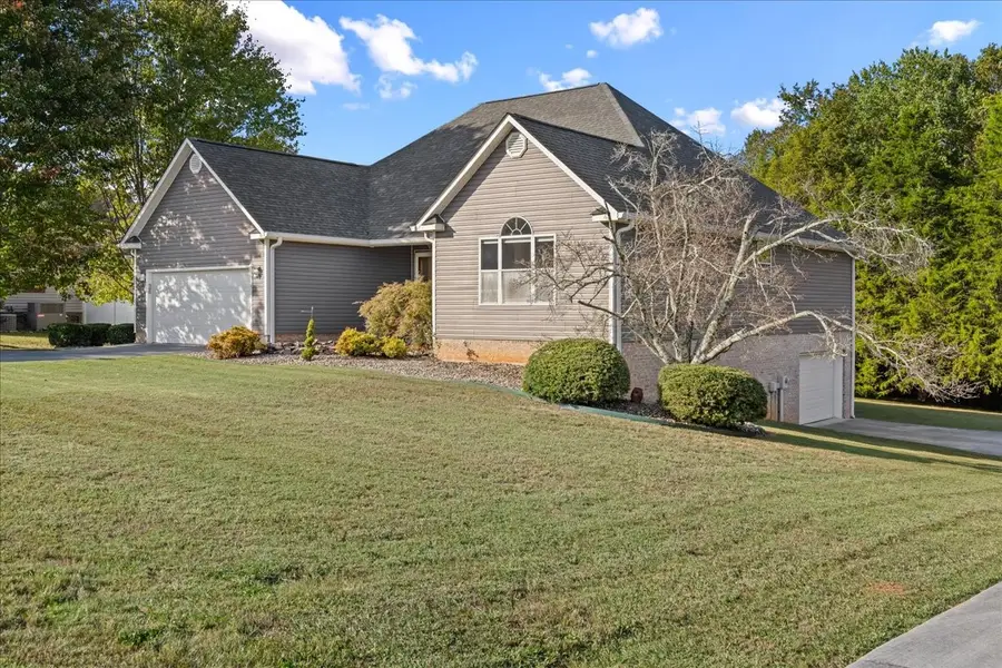 2754 Hayleywood Dr, Athens, TN 37303 - #3