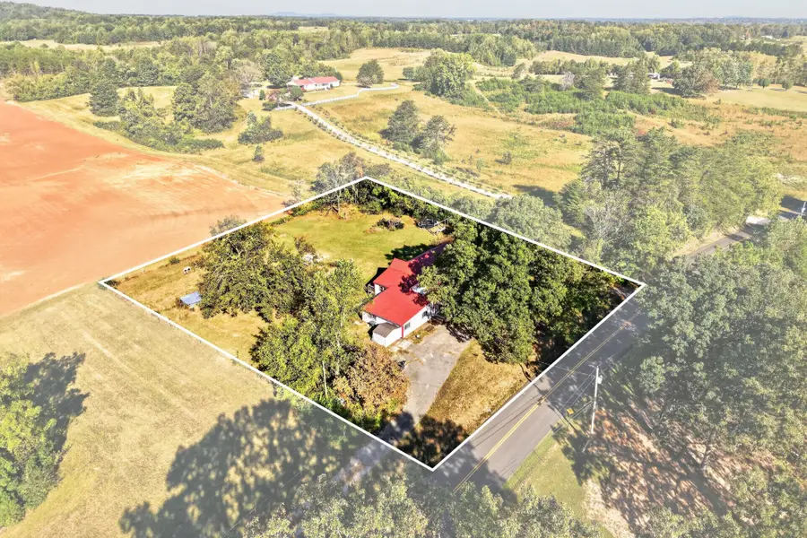 1022 Fairview Rd, McMinnville, TN 37110 - #3