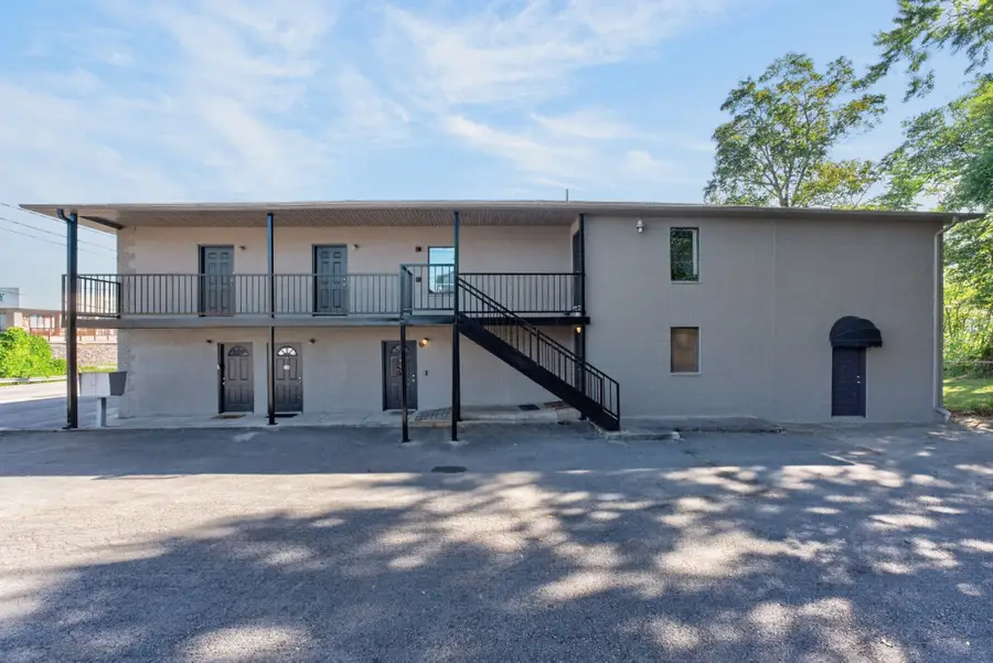916 Sparta St, McMinnville, TN 37110 - #2