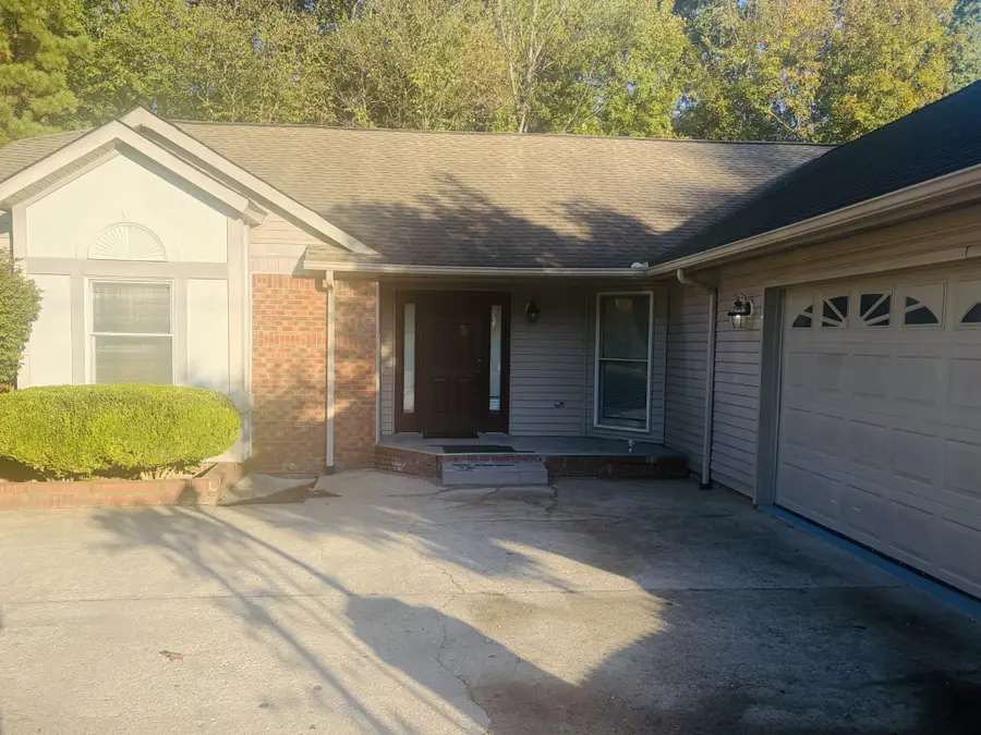 131 Vannoak Dr, Clarksville, TN 37043 - #2
