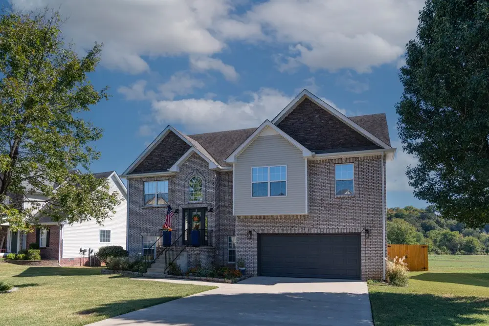 853 E Accipiter Cir, Clarksville, TN 37043 - #1