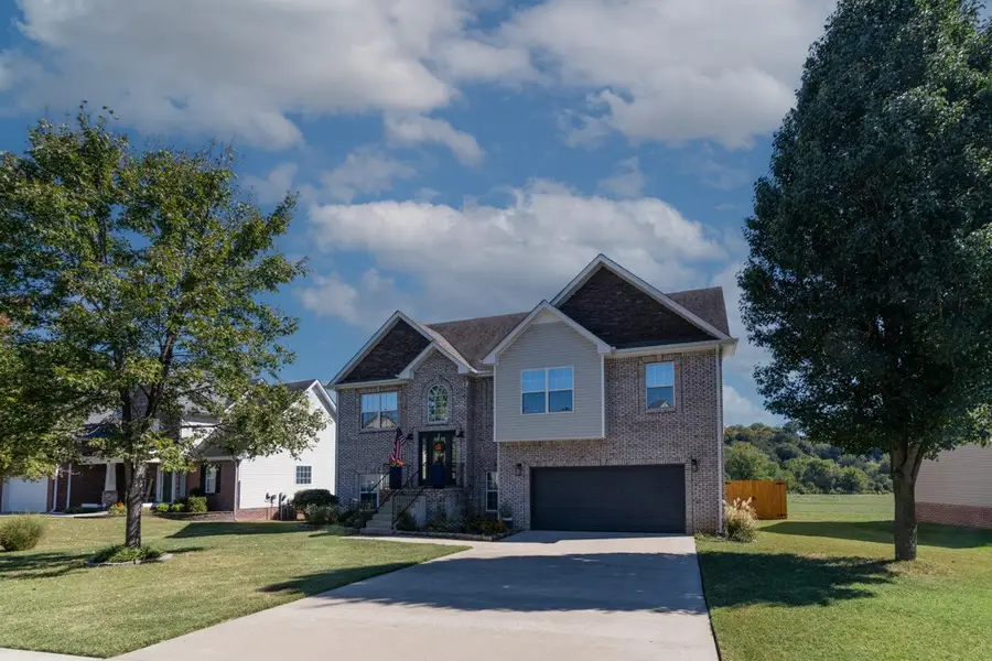 853 E Accipiter Cir, Clarksville, TN 37043 - #2