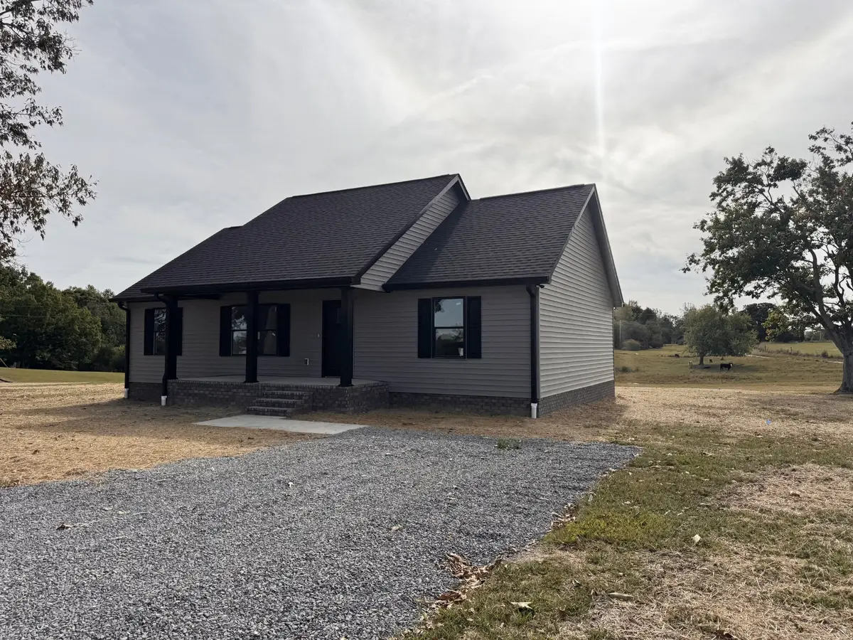 6112 Rocky Mound Rd, Westmoreland, TN 37186 - #1