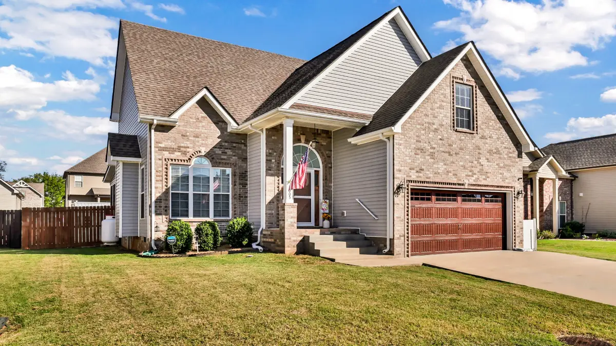 1005 Shirley Dr, Clarksville, TN 37042 - #1