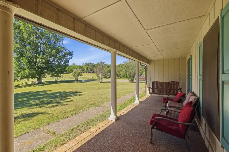 1857 Old Mckenzie Hwy, Paris, TN 38242 - #3