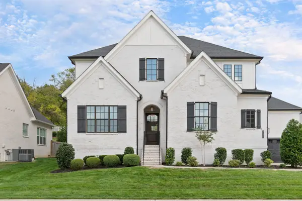 2236 Brakeman Ln, Thompsons Station, TN 37179
