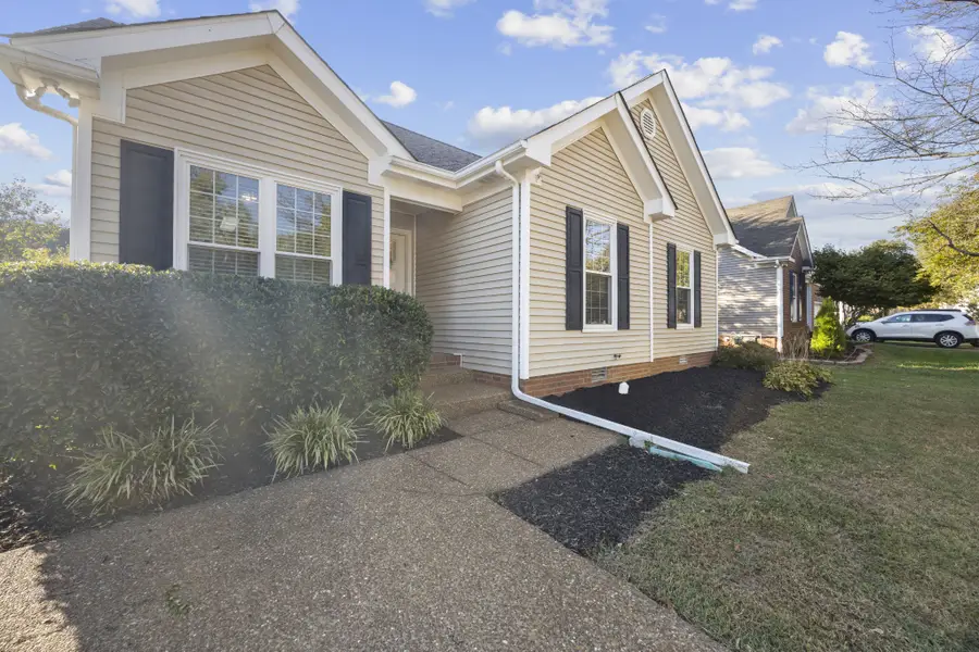 1140 Summerville Cir, Thompsons Station, TN 37179 - #3