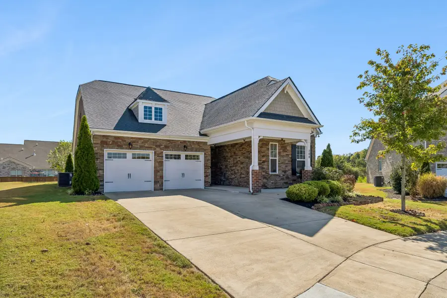 208 Campbell Cir, Mount Juliet, TN 37122 - #2