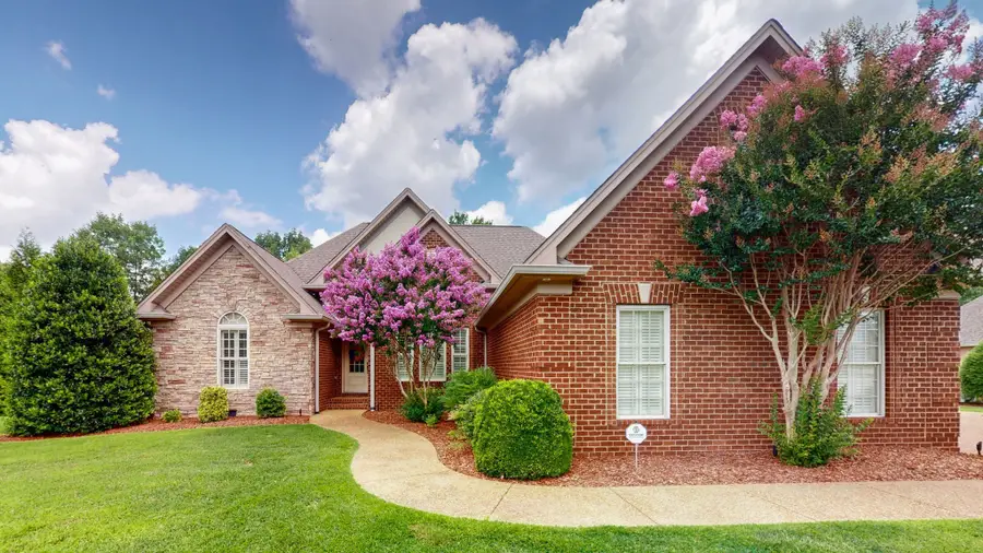 1007 Briarwood Dr, Cottontown, TN 37048 - #3