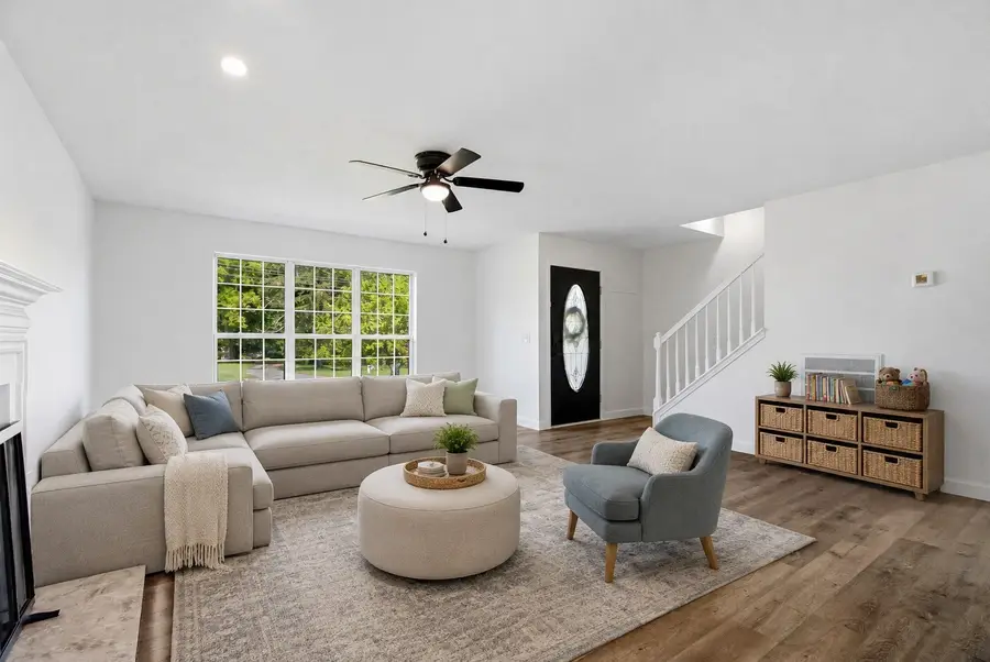 736 N Palmers Chapel Rd, White House, TN 37188 - #3