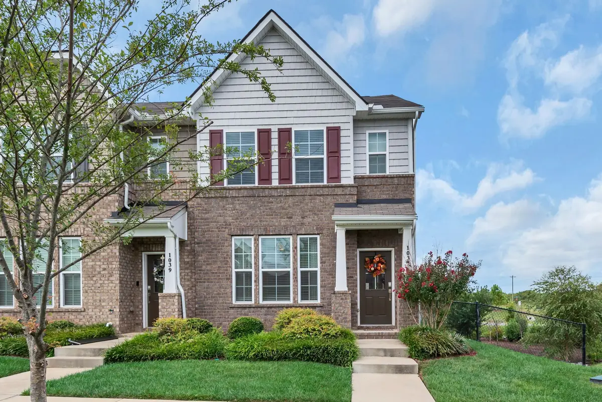 1037 Henley Pvt Ln, Gallatin, TN 37066 - #1