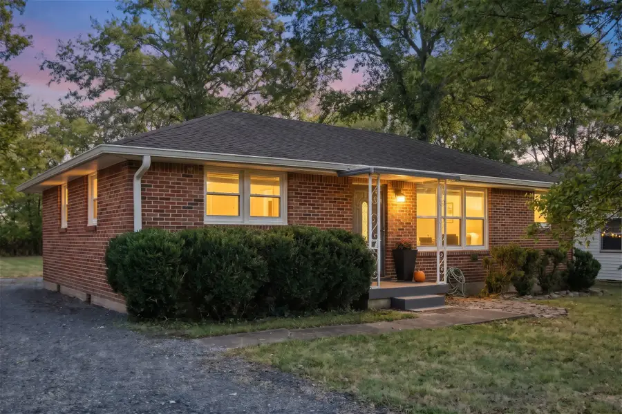 831 Walnut St, Madison, TN 37115 - #2
