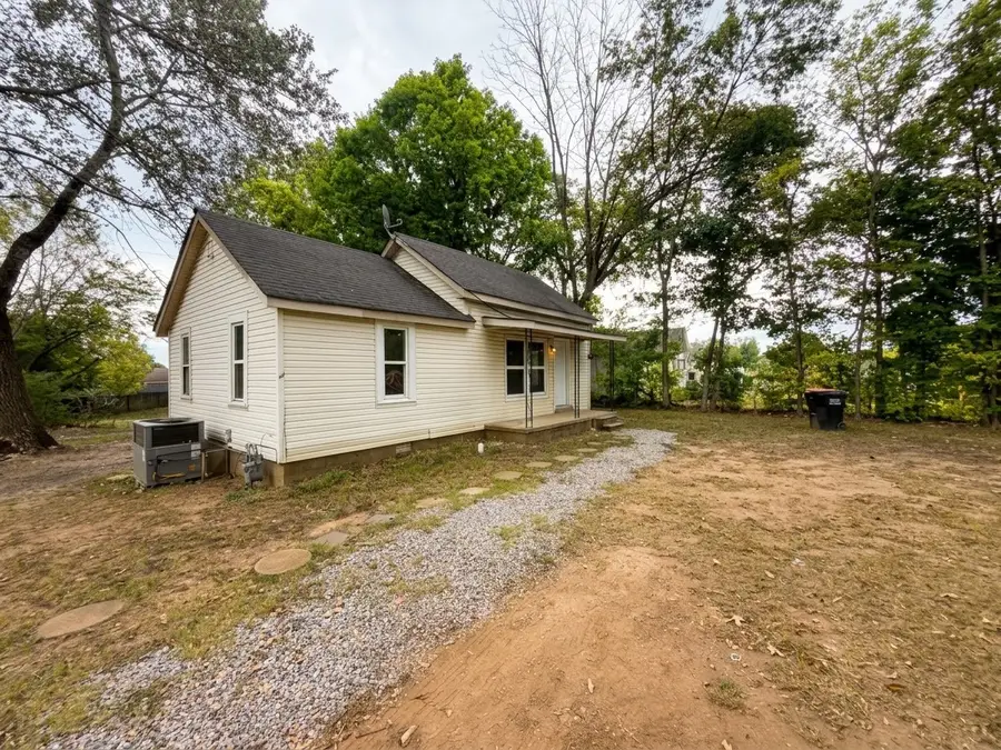 4491 Church St, Greenbrier, TN 37073 - #2