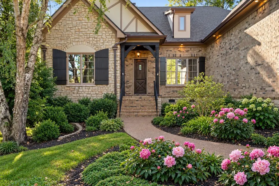 723 Azalea Ct, Franklin, TN 37064 - #2