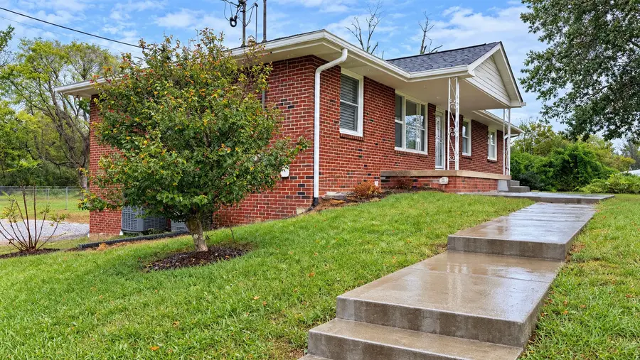 3670 Hunters Point Pike, Lebanon, TN 37087 - #3