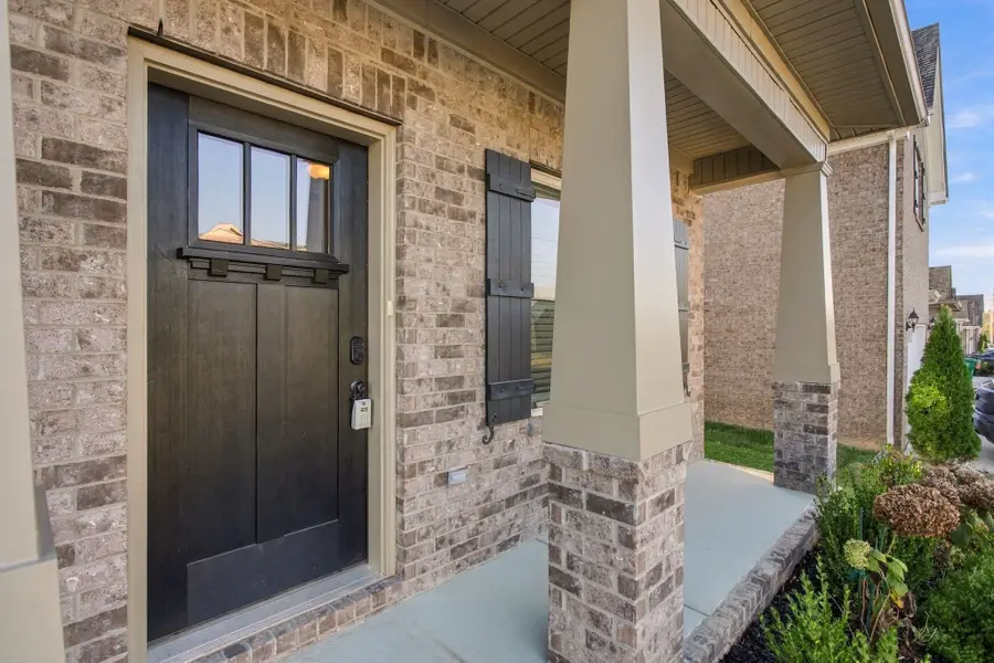 714 Rex Dr, Spring Hill, TN 37174 - #2