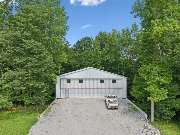 432 Slow Roll Dr, Chapmansboro, TN 37035