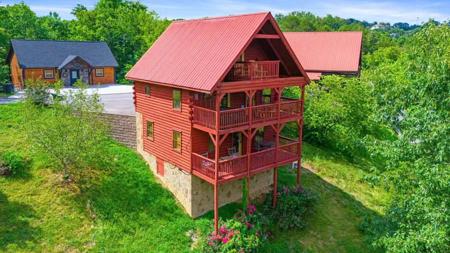 513 Hideaway Ridge Circle, Sevierville, TN 37862 - #2