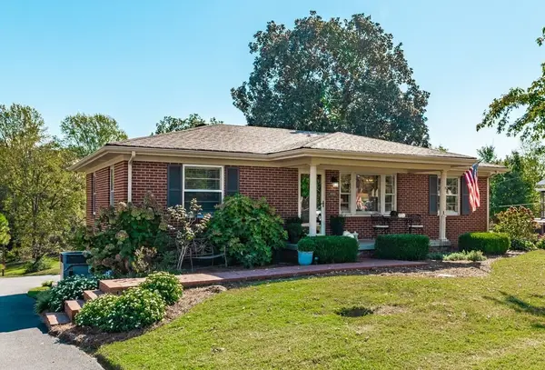4052 S Sequoia Dr, Springfield, TN 37172