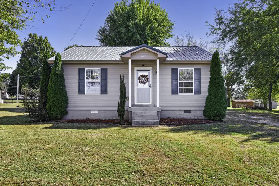 523 E Park St, Guthrie, KY 42234 - #2