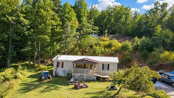 4417 Wilhite Rd, Cosby, TN 37722
