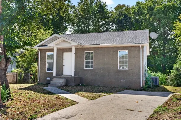 343 Lafayette Point Circle, Clarksville, TN 37042