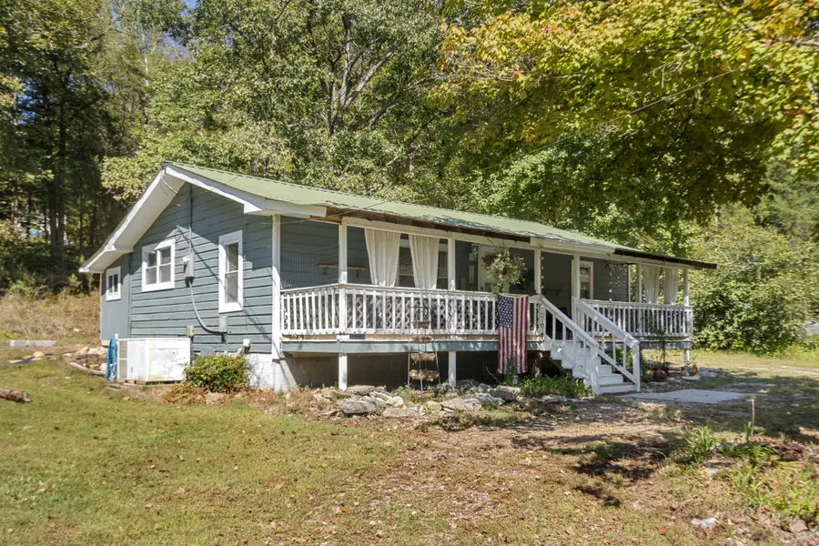1225 Tanner Hollow Rd, Pleasantville, TN 37033 - #2