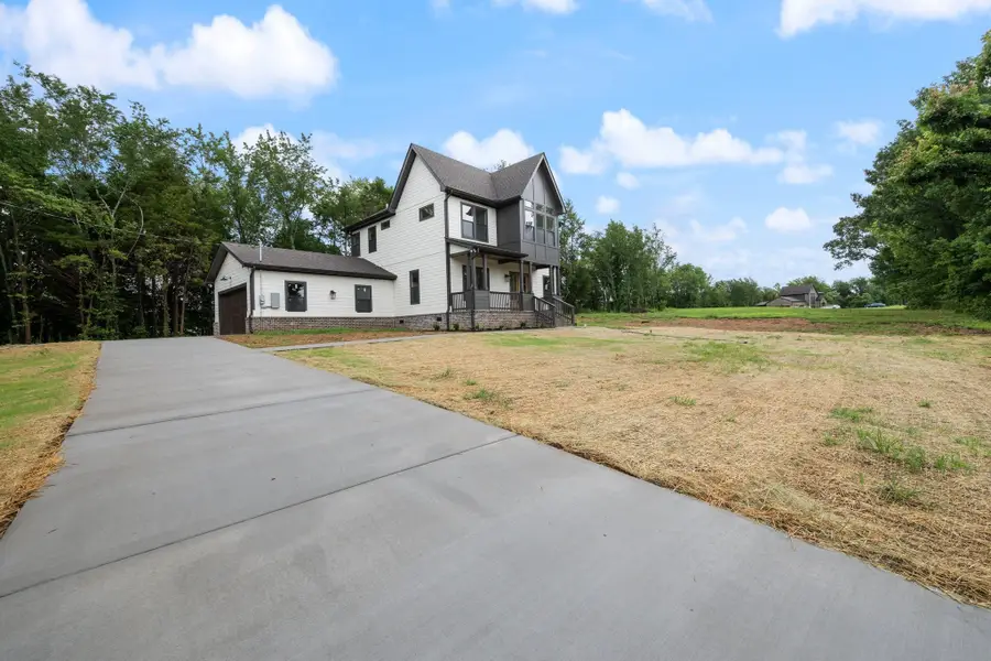 2731 Cave Springs Rd, Springfield, TN 37172 - #2