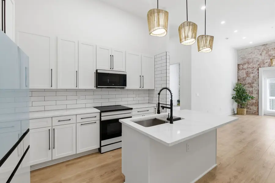 1600 10th Ave N #104, Nashville, TN 37208 - #3