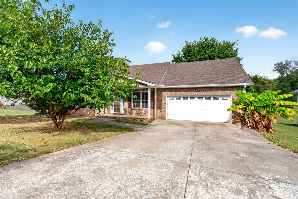 225 Raintree Dr, Clarksville, TN 37042 - #1