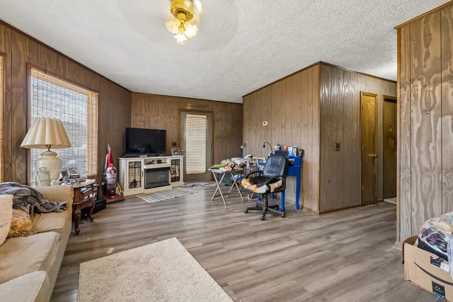 179 Lakeside Dr, Carthage, TN 37030 - #3