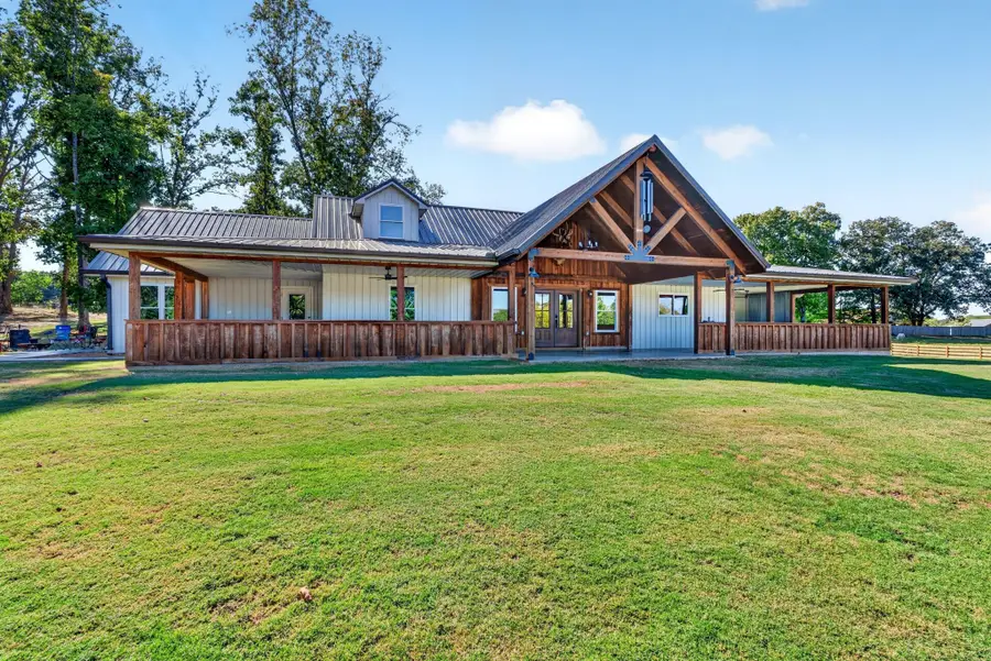 595 Sulphur Creek Rd, Big Sandy, TN 38221 - #2
