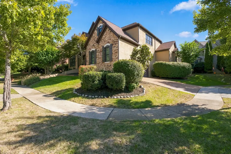 404 Beauchamp Cir, Franklin, TN 37067 - #3