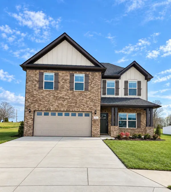 1341 Amber Hills Drive, Ashland City, TN 37015