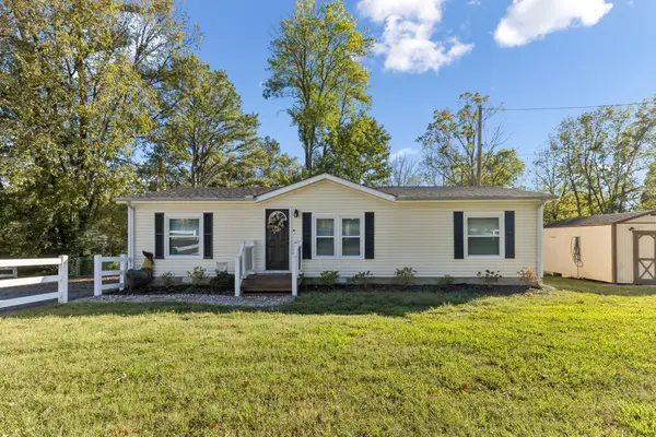 118 E Elm St, Ashland City, TN 37015