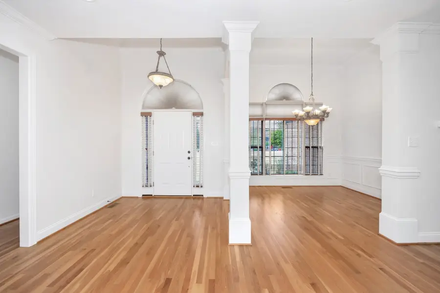 717 S Clinton St, Athens, AL 35611 - #2