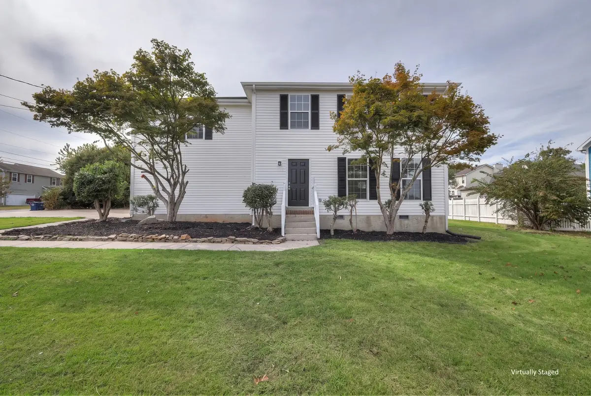 302 Holland Ridge Dr, La Vergne, TN 37086 - #1