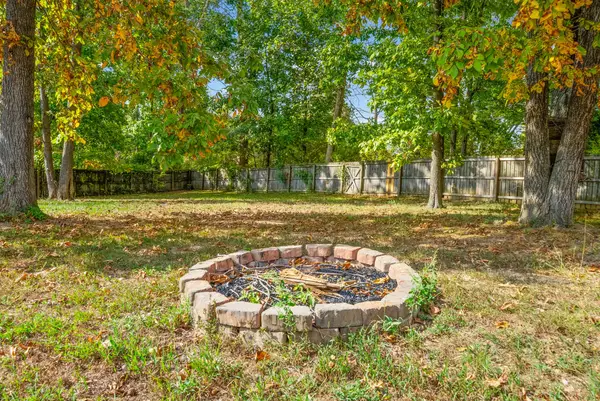 382 Andrew Dr, Clarksville, TN 37042
