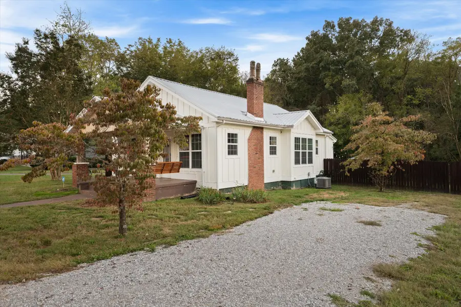 1101 High St N, Winchester, TN 37398 - #2