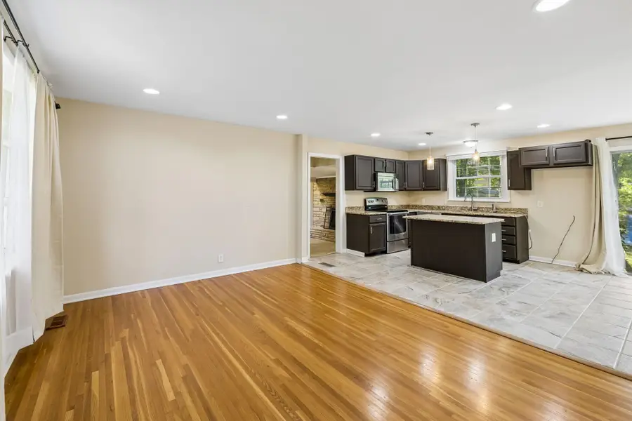 341 Bonnahurst Dr, Hermitage, TN 37076 - #3
