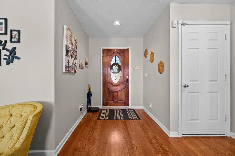 200 Foxrun, Springfield, TN 37172 - #3