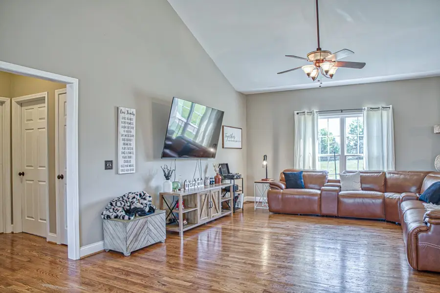 1964 Clemmons Rd, Cookeville, TN 38501 - #3
