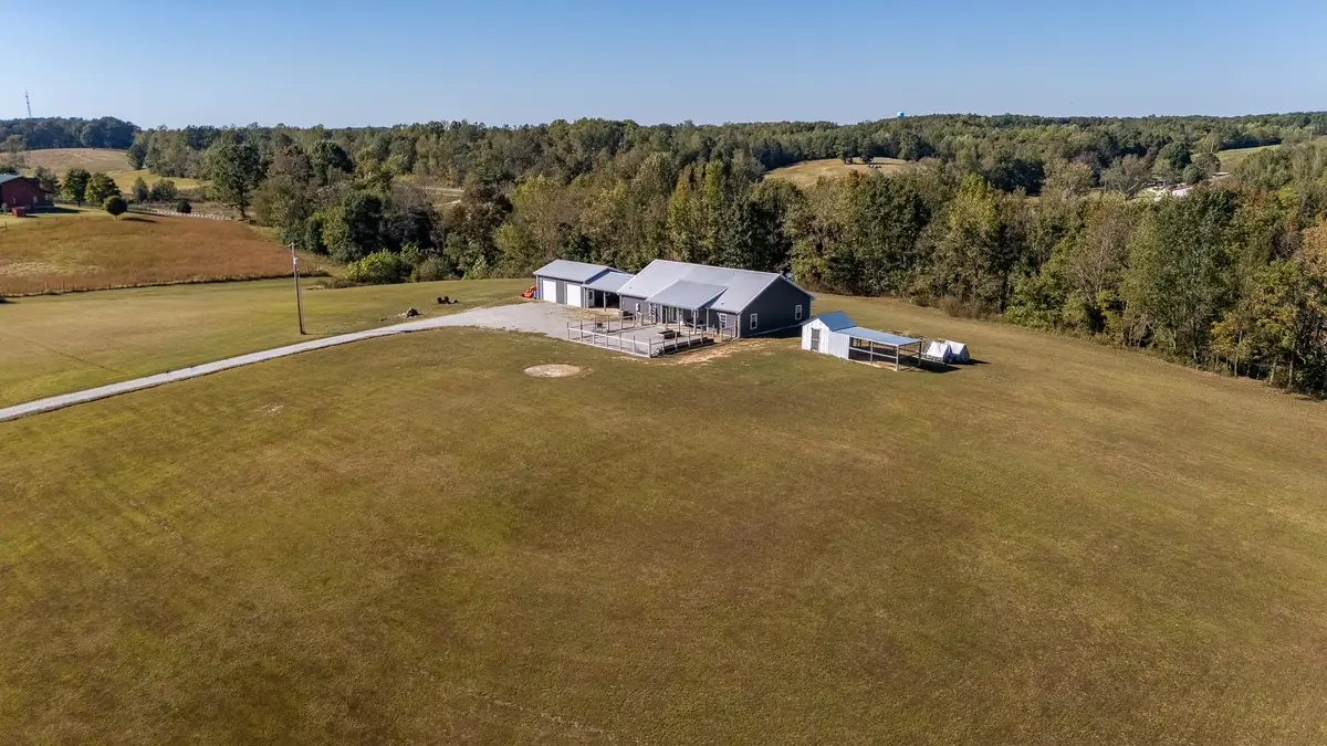 242 Hedrick Ln, Summertown, TN 38483 - #1