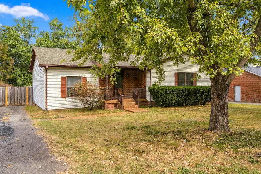 661 Dutchmans Dr, Hermitage, TN 37076 - #2