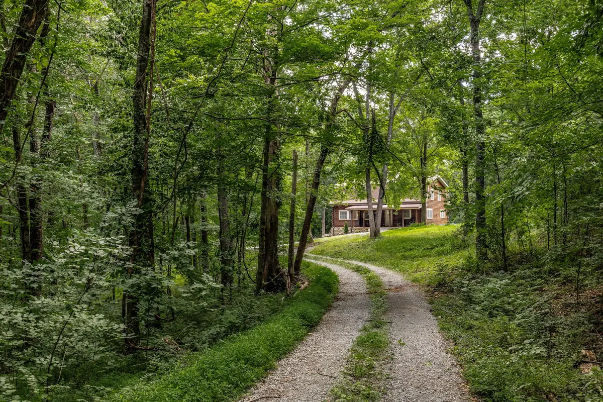 2076 Martins Chapel Church Rd, Springfield, TN 37172 - #1