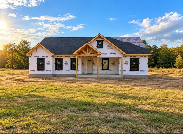 1596 Gilliam Hollow Rd, Dickson, TN 37055