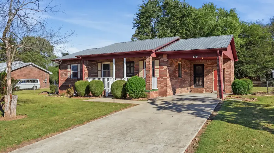 409 Laurel Dr, Fayetteville, TN 37334 - #2
