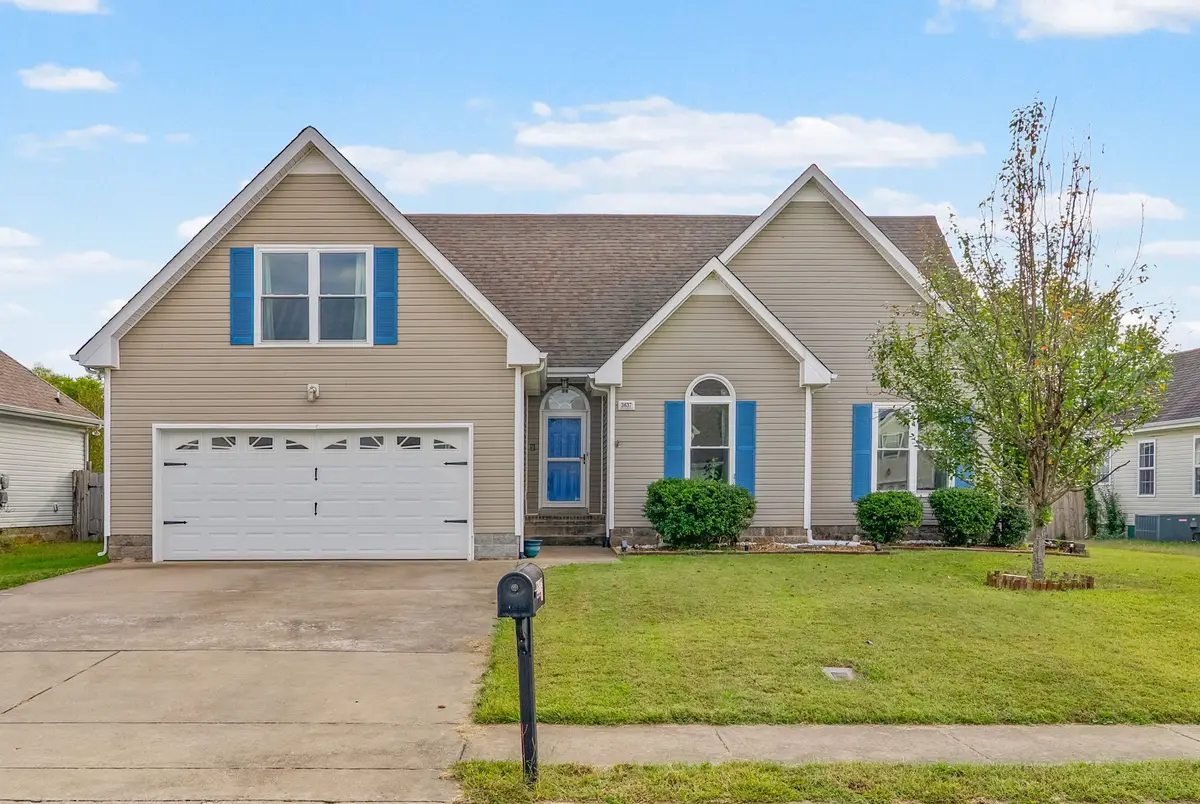 3637 Aurora Dr, Clarksville, TN 37040 - #1