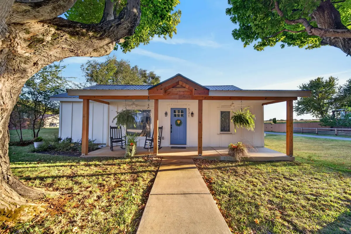 531 W Gallatin St, Adairville, KY 42202 - #1